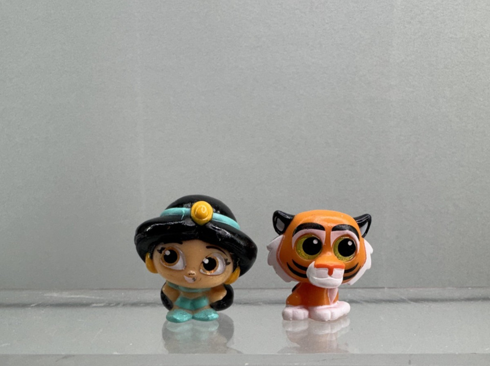 Disney Doorables Series 4 Aladdin Rajah Rare Jasmine Mini Figure Lot of 2